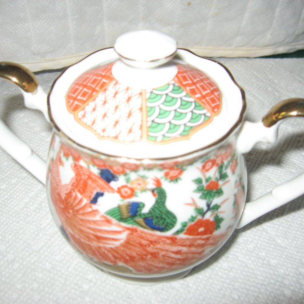 Vintage Sugar Bowl/lid